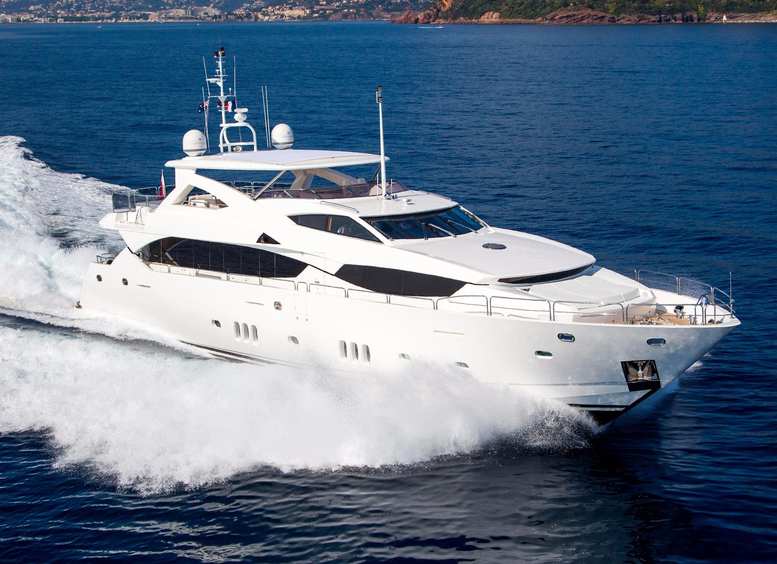360 VR Virtual Tours of the Sunseeker 34 Metre