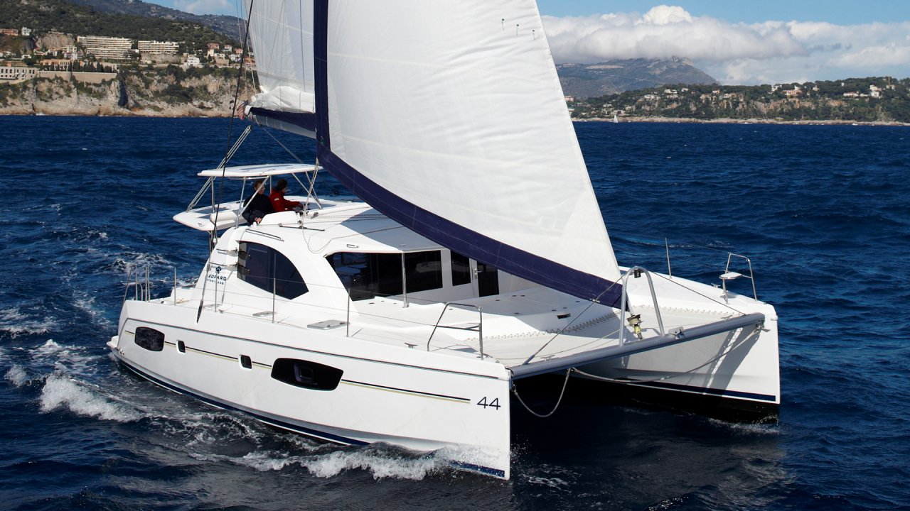 360 VR Virtual Tours of the Sunsail 444