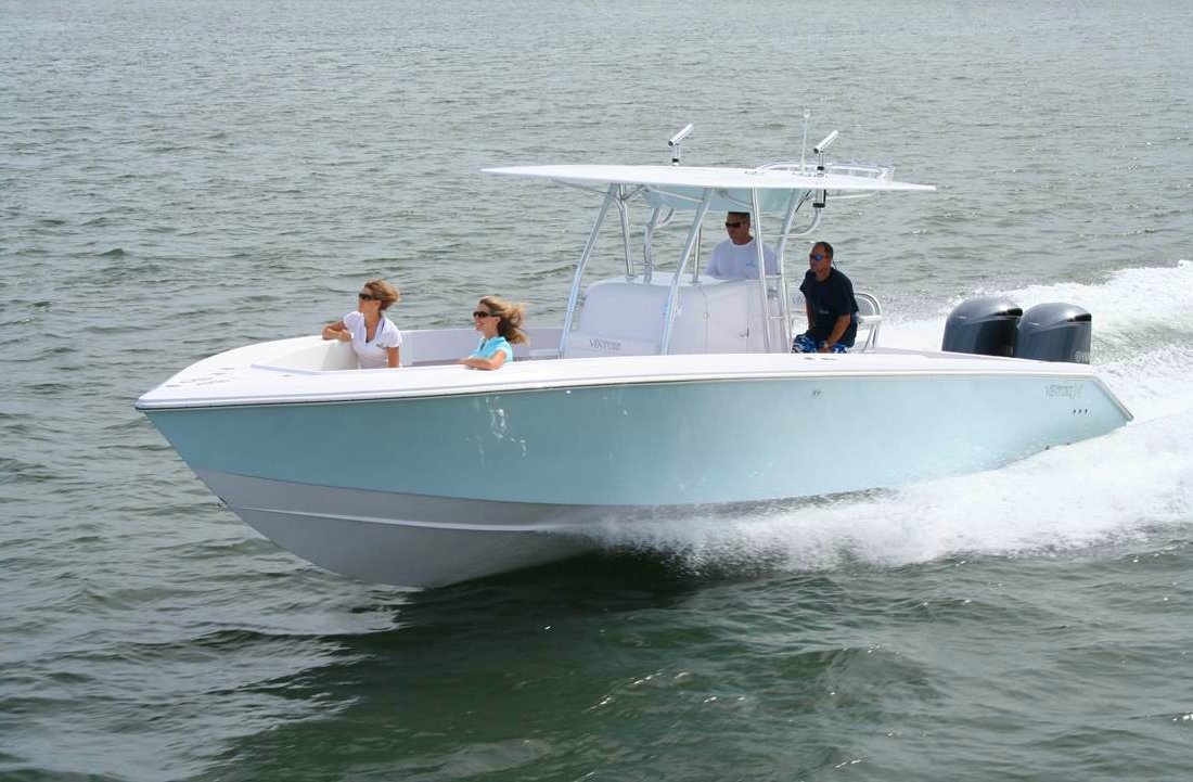 360 VR Virtual Tours of the Venture 34' Forward Seating